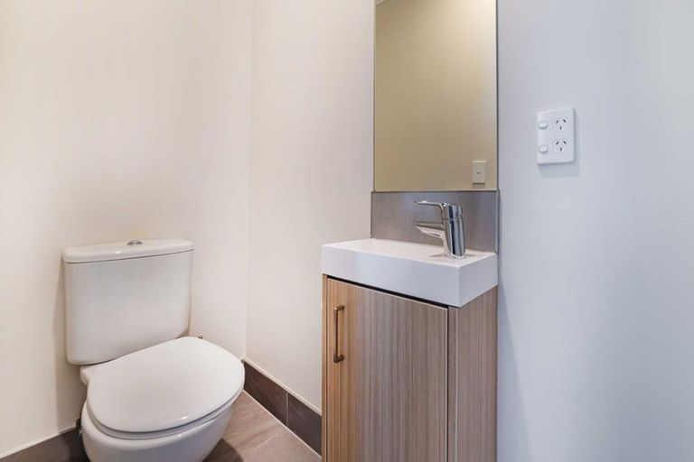 Photo of property in 28 Joseph Street, Flat Bush, Auckland, 2019