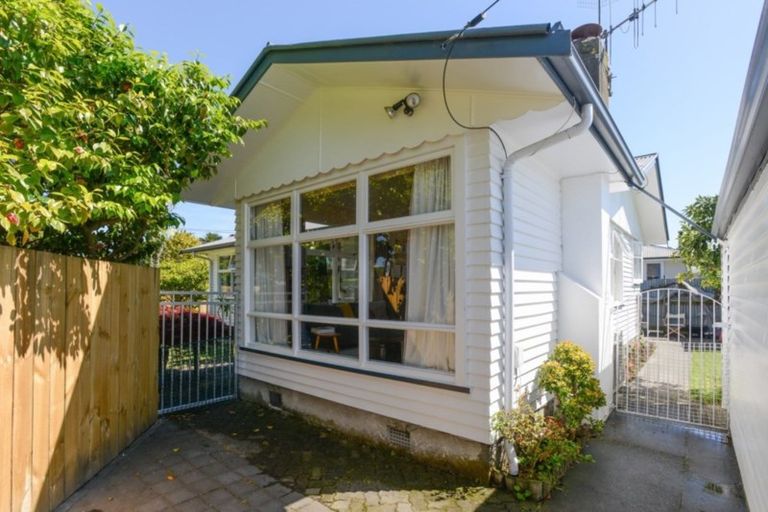 Photo of property in 79 Church Road, Taradale, Napier, 4112