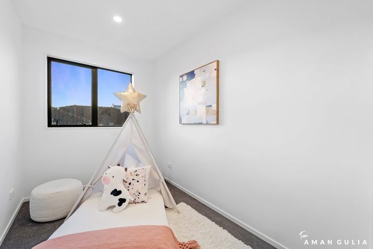 Photo of property in 63c Arimu Road, Papakura, 2110