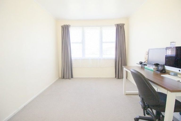 Photo of property in 70 Fisher Crescent, Otara, Auckland, 2023