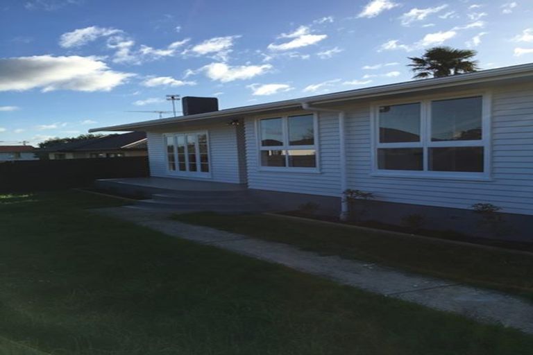 Photo of property in 8 White Road, Manurewa, Auckland, 2102