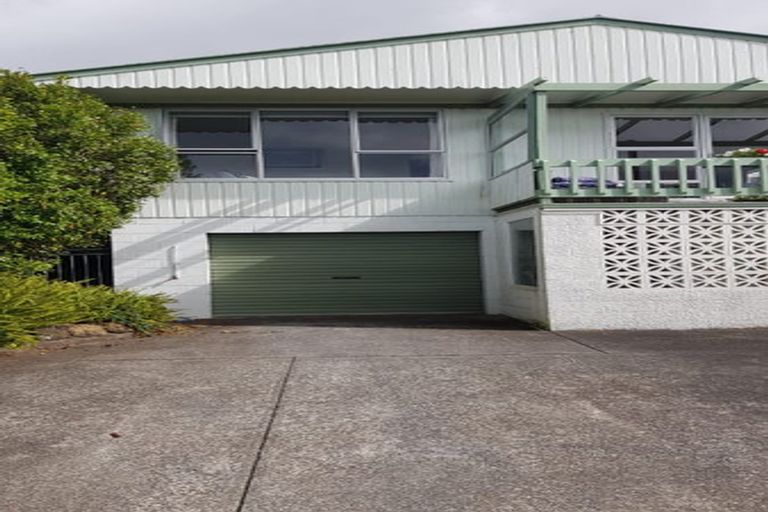 Photo of property in 27 Stillwater Crescent, Stillwater, Silverdale, 0993