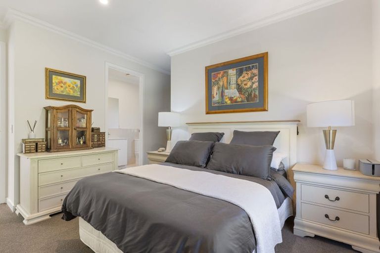 Photo of property in 4 Fern Lane, Whalers Gate, New Plymouth, 4310