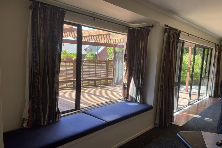 Photo of property in 2 Byblos Place, The Gardens, Auckland, 2105