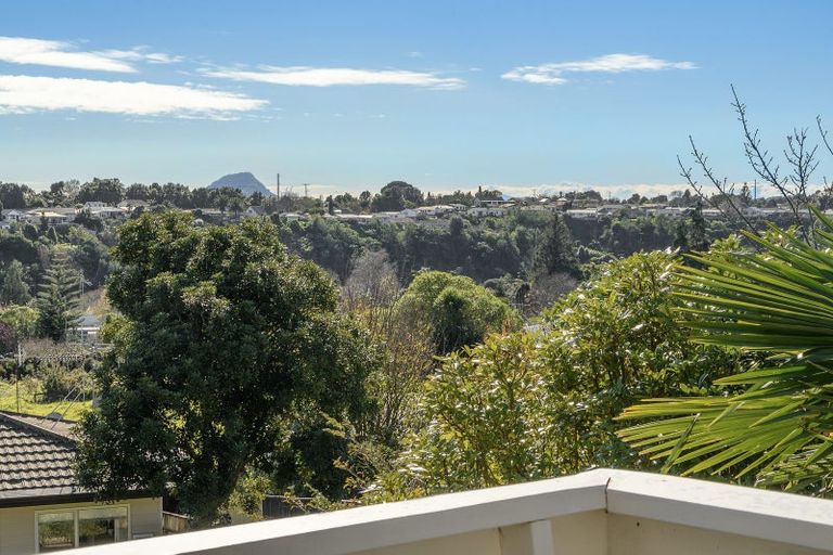 Photo of property in 9 Te Arawa Place, Welcome Bay, Tauranga, 3112