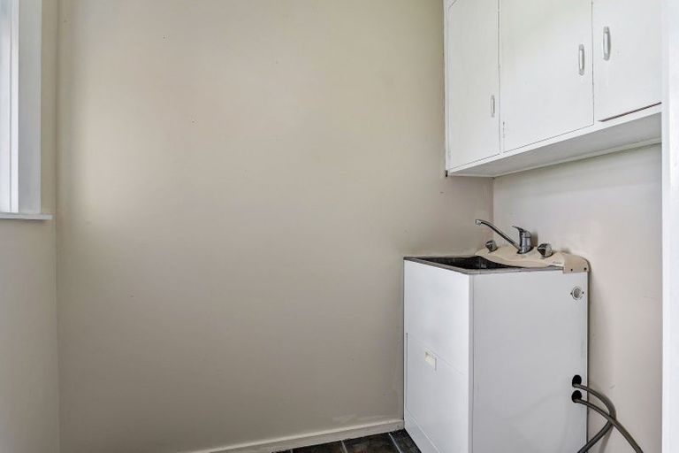 Photo of property in 49 High Street, Eltham, 4322