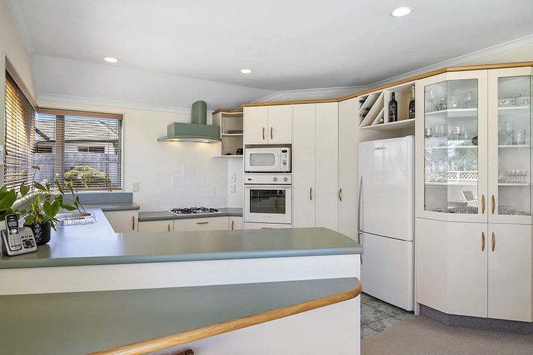 Photo of property in 26 Ashmore Drive, Frankleigh Park, New Plymouth, 4310