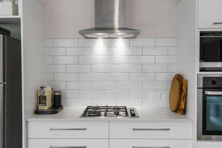 Photo of property in 20 Fearnley Grove, Pyes Pa, Tauranga, 3112