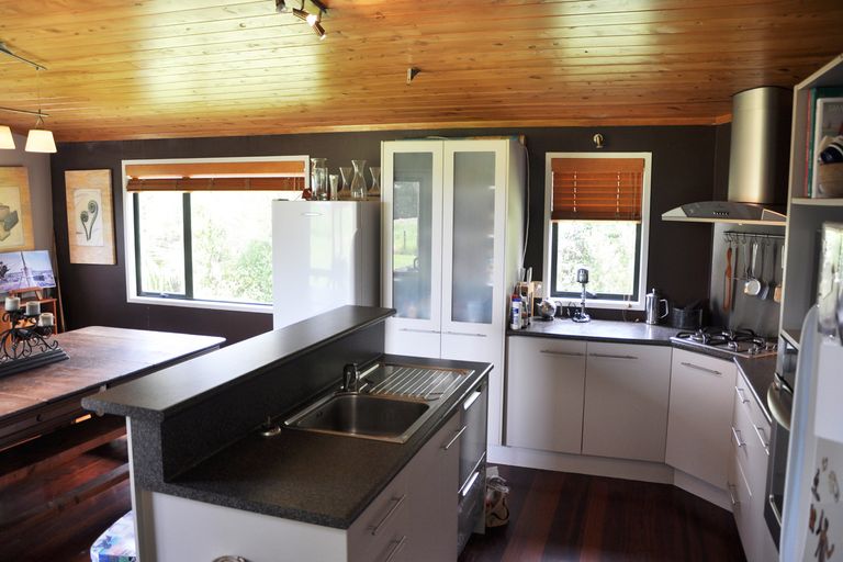 Photo of property in 163 Pukapuka Road, Pohuehue, Warkworth, 0983