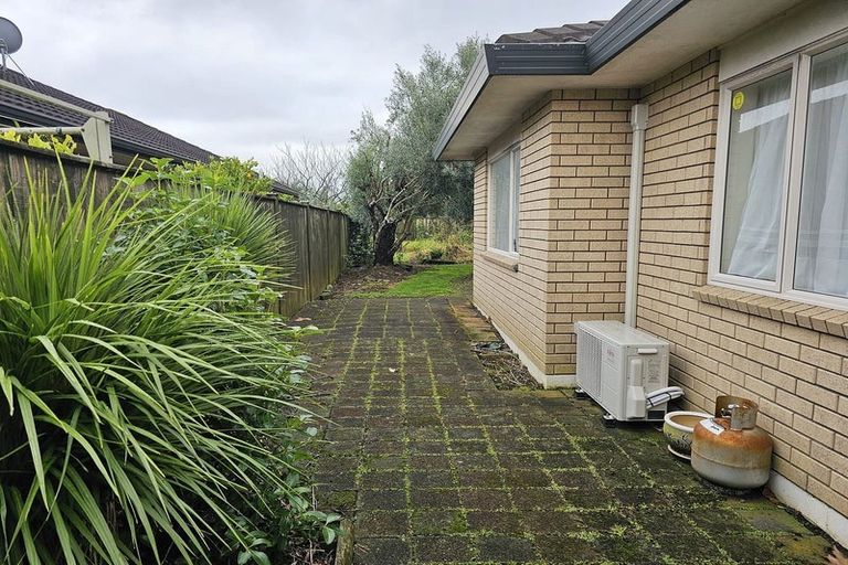 Photo of property in 3 Feeny Crescent, East Tamaki, Auckland, 2013