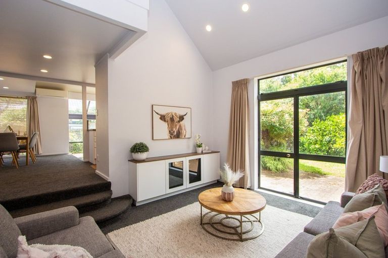 Photo of property in 4 Libra Place, Kawaha Point, Rotorua, 3010