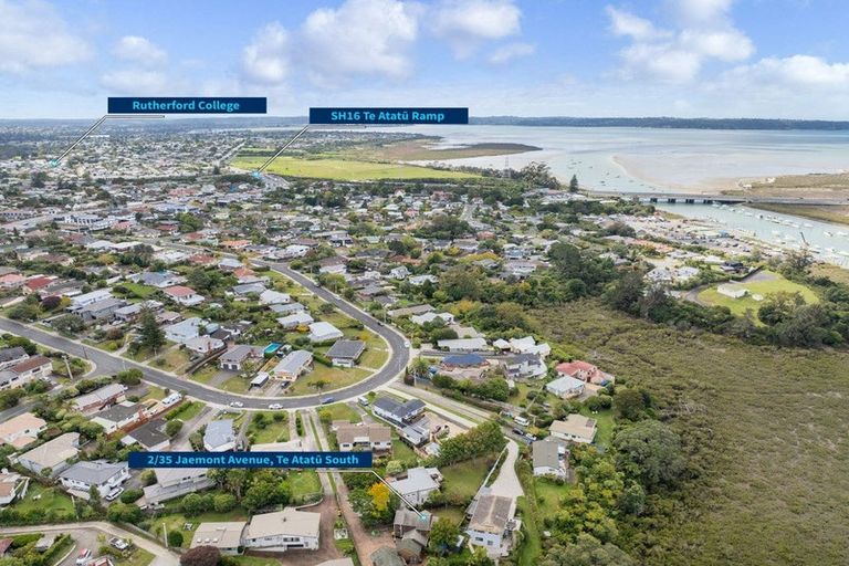 Photo of property in 2/35 Jaemont Avenue, Te Atatu South, Auckland, 0610