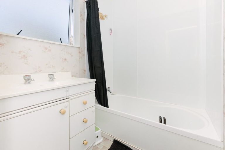 Photo of property in 102a Stewart Road, Awahuri, Palmerston North, 4479