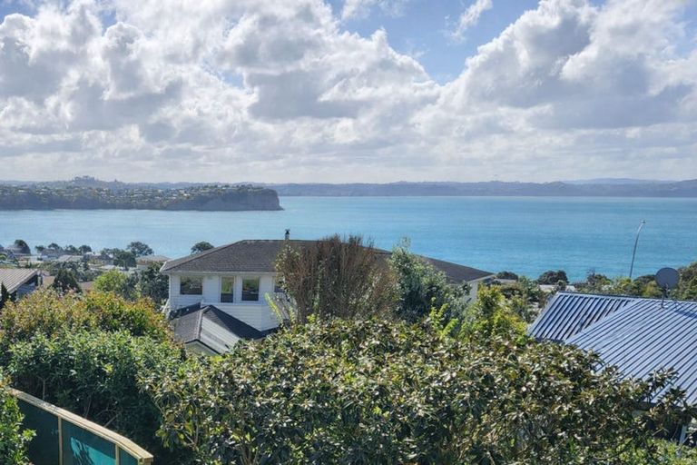 Photo of property in 86 Tiri Road, Tindalls Beach, Whangaparaoa, 0930