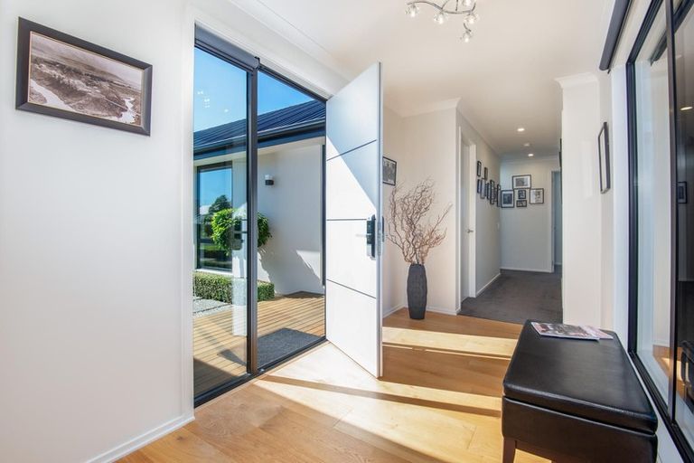 Photo of property in 5 Smiley Place, Mosgiel, 9024