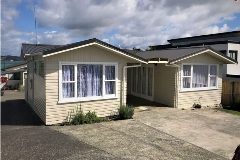 Photo of property in 805 Whangaparaoa Road, Manly, Whangaparaoa, 0930