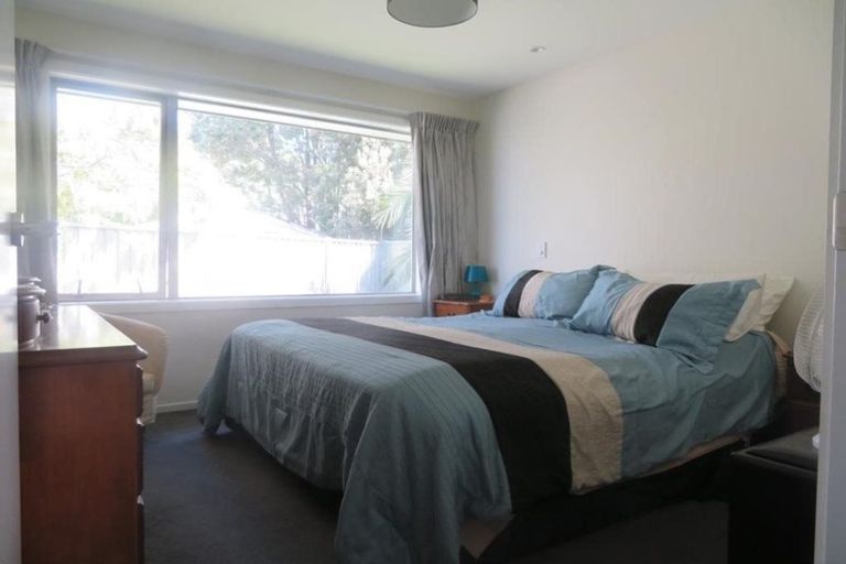 Photo of property in 27a Compton Crescent, Taita, Lower Hutt, 5011