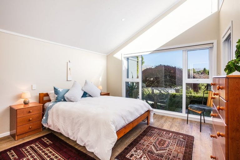 Photo of property in 13 Fleetwood Grove, Waikanae, 5036