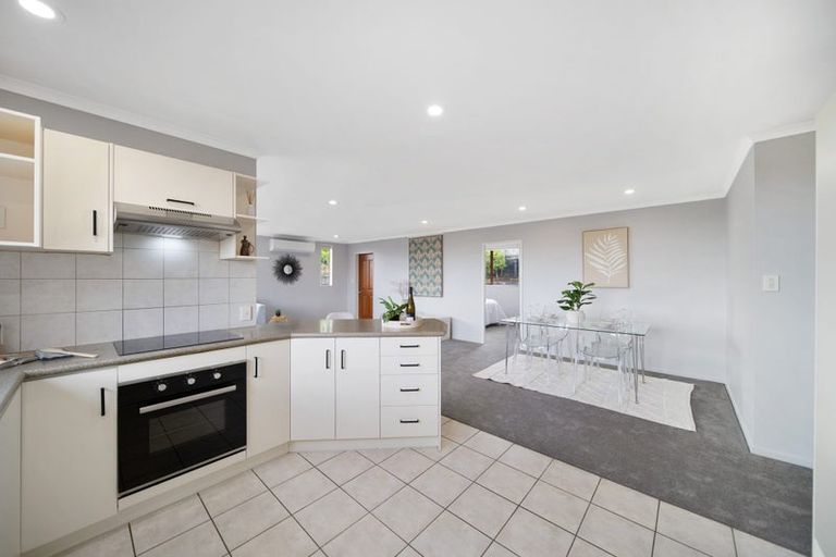 Photo of property in 13 Keri Vista Rise, Papakura, 2110
