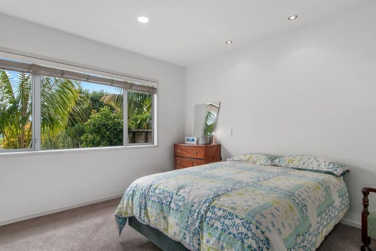 Photo of property in 8 Mckenna Lane, Omokoroa, 3114