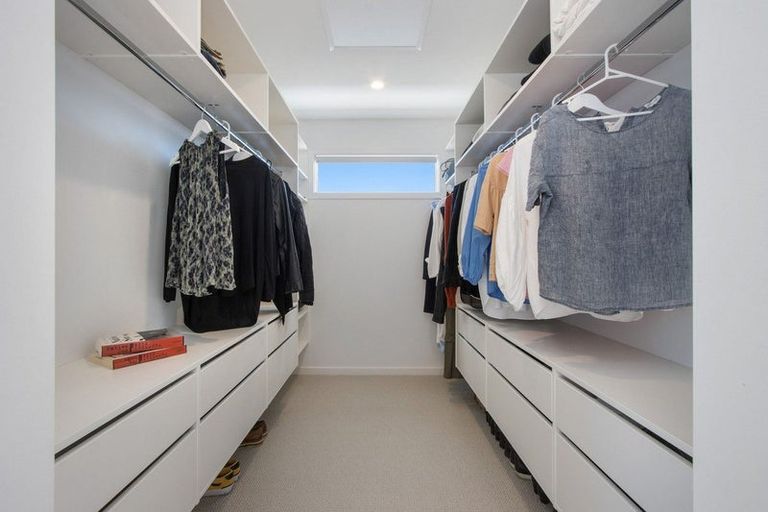 Photo of property in 2 Goldstone Place, Omokoroa, 3114