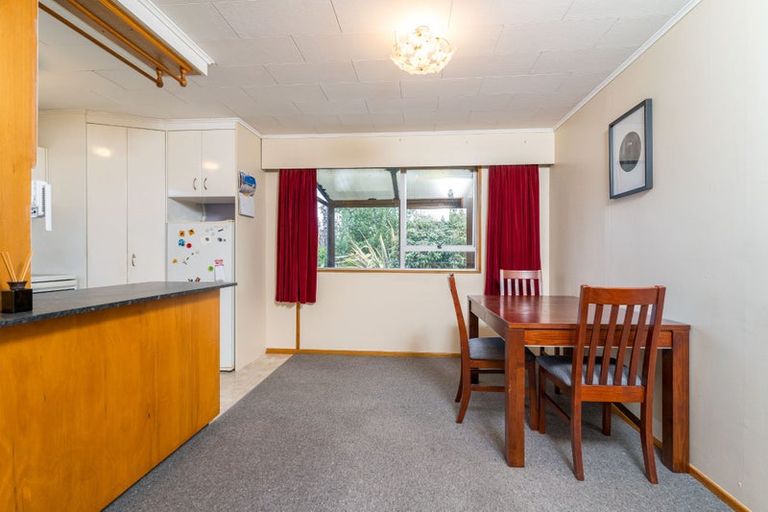 Photo of property in 6 Cross Street, Milton, 9220