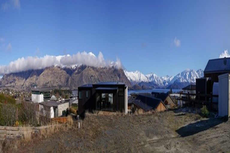 Photo of property in 16 Platinum Ridge, Wanaka, 9305