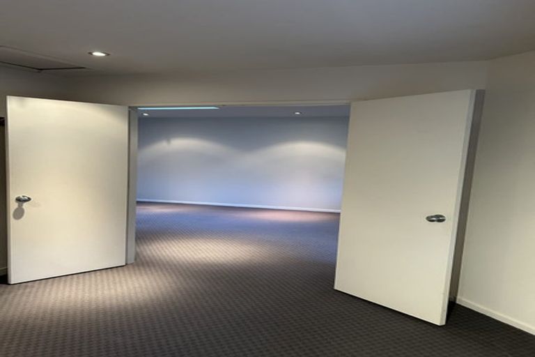 Photo of property in 5 Colorado Grove, Brooklyn, Wellington, 6021