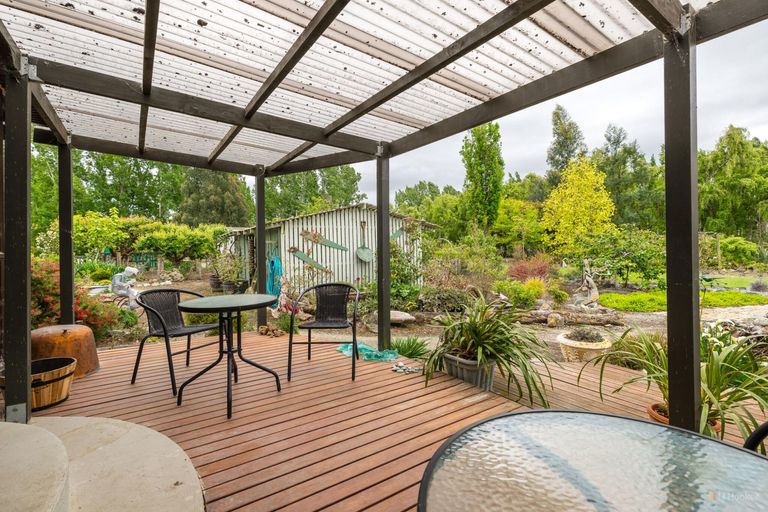 Photo of property in 92 Timaru Road, Waimate, 7924