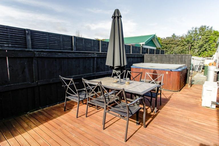 Photo of property in 83 Nash Parade, Foxton Beach, Foxton, 4815