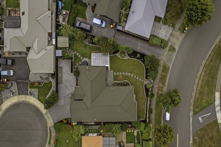 Photo of property in 11 Baltic Place, Northwood, Christchurch, 8051