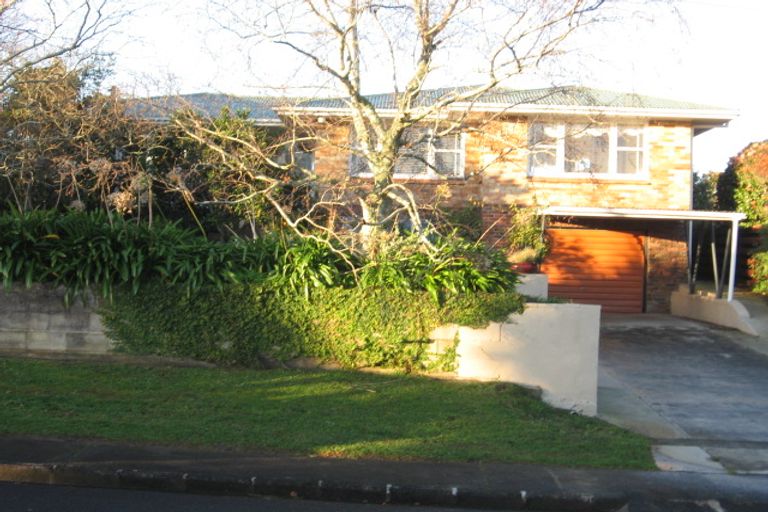 Photo of property in 28 Rothery Road, Hillpark, Auckland, 2102