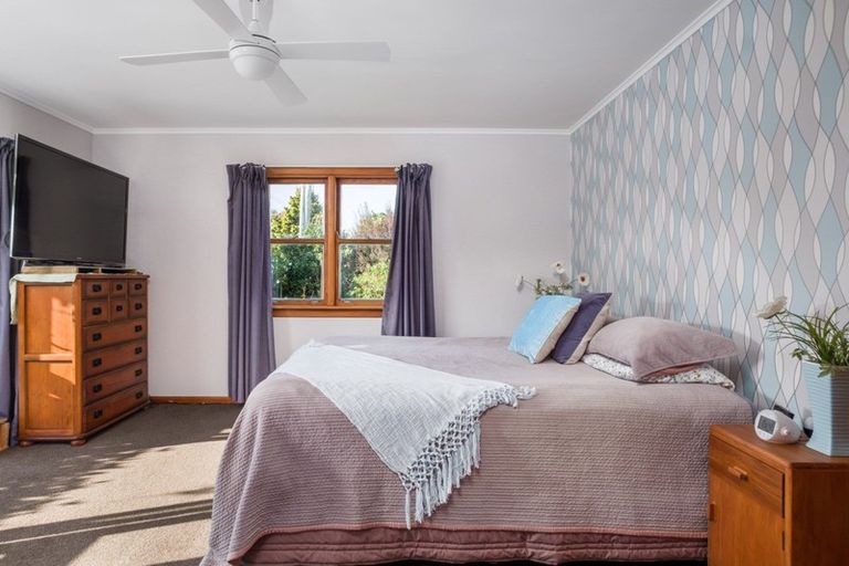 Photo of property in 45 De Lautour Road, Inner Kaiti, Gisborne, 4010