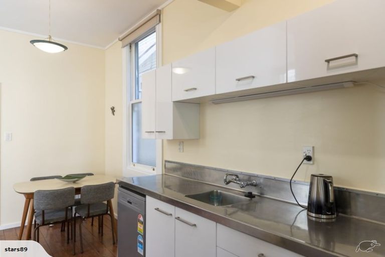 Photo of property in 304a Tinakori Road, Thorndon, Wellington, 6011