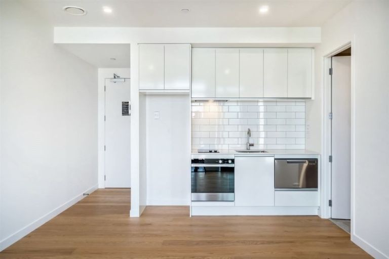 Photo of property in Frank Sargeson Apts, 408/80 Anzac Street, Takapuna, Auckland, 0622