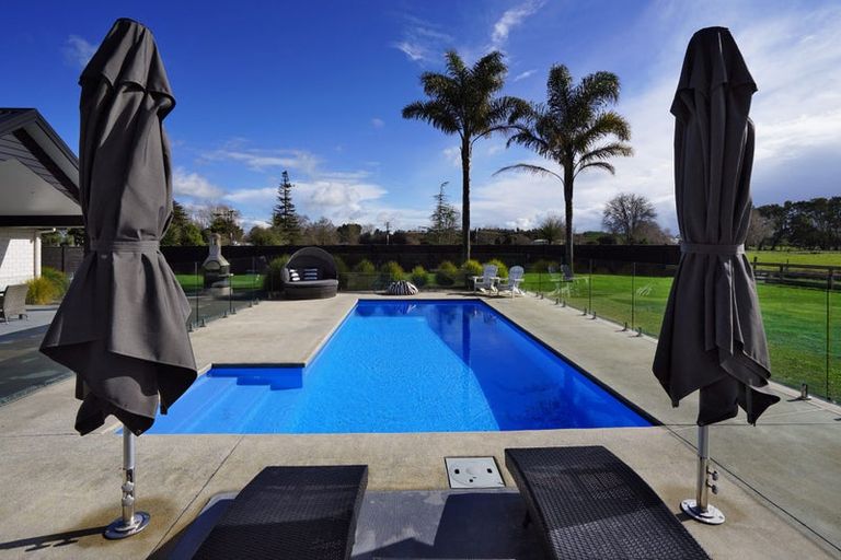 Photo of property in 298 Marshmeadow Road, Newstead, Hamilton, 3286