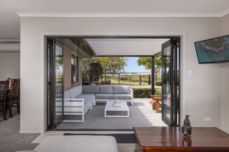 Photo of property in 37 Golden Sands Drive, Papamoa Beach, Papamoa, 3118