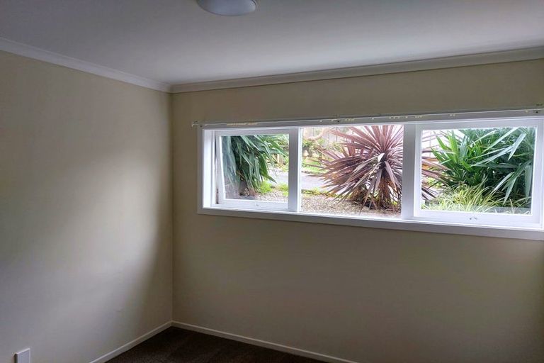 Photo of property in 23 Downing Street, Glenfield, Auckland, 0629