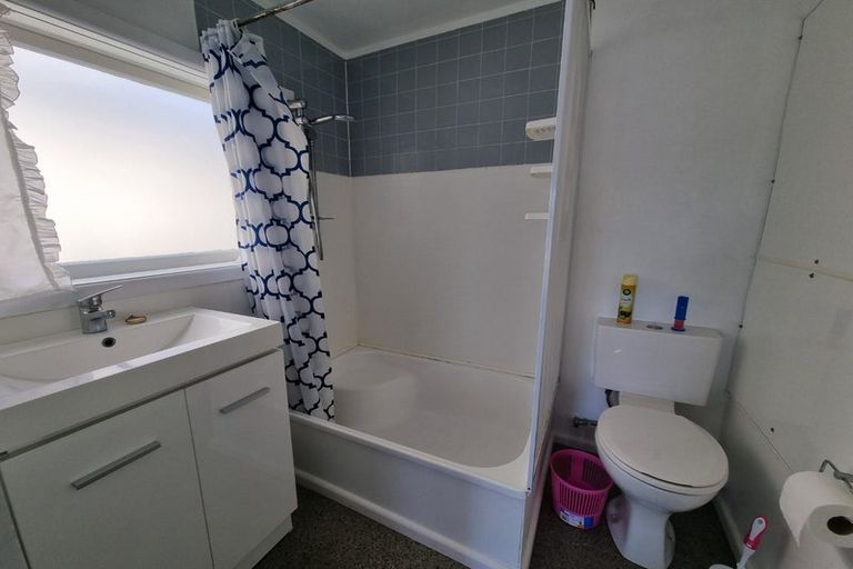 Photo of property in Avon Flats, 11/217 The Terrace, Wellington Central, Wellington, 6011