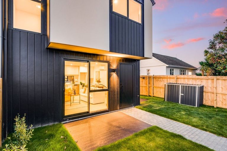 Photo of property in 7/1 Huia Street, Riccarton, Christchurch, 8041