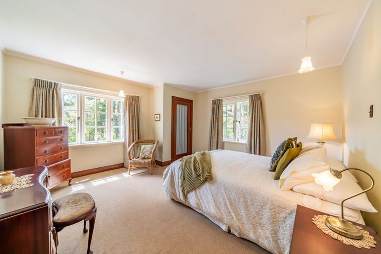 Photo of property in 51 Chatsworth Road, Silverstream, Upper Hutt, 5019