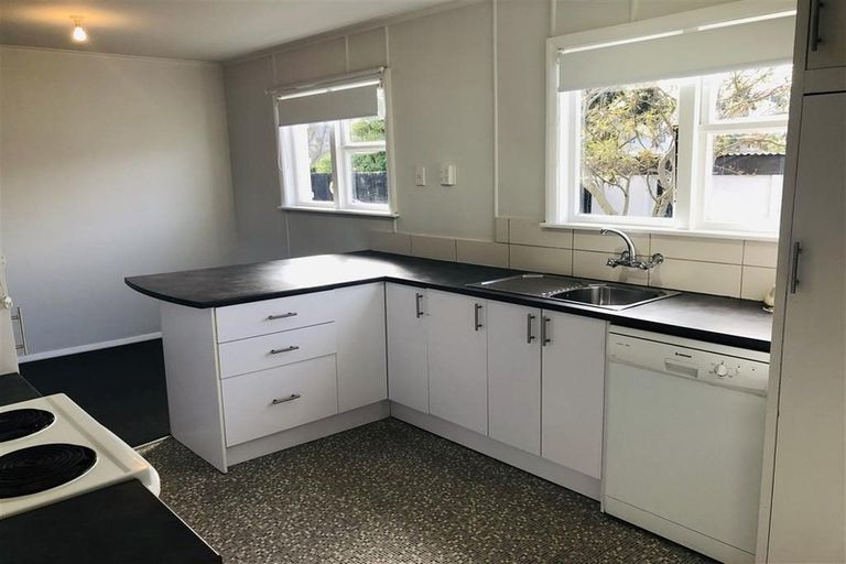 Photo of property in 23a Kapiti Crescent, Titahi Bay, Porirua, 5022