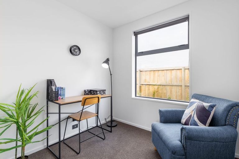 Photo of property in 32 Finstock Way, Rolleston, 7614