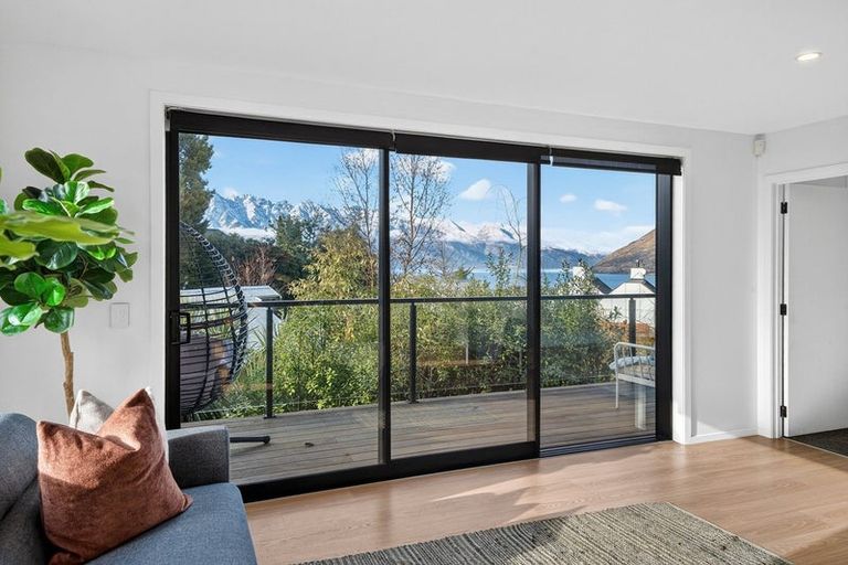 Photo of property in 5c Aspen Grove, Fernhill, Queenstown, 9300