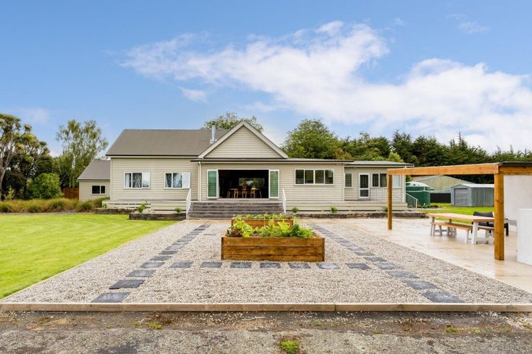 Photo of property in 1228 Centre Road, Henley, Outram, 9073