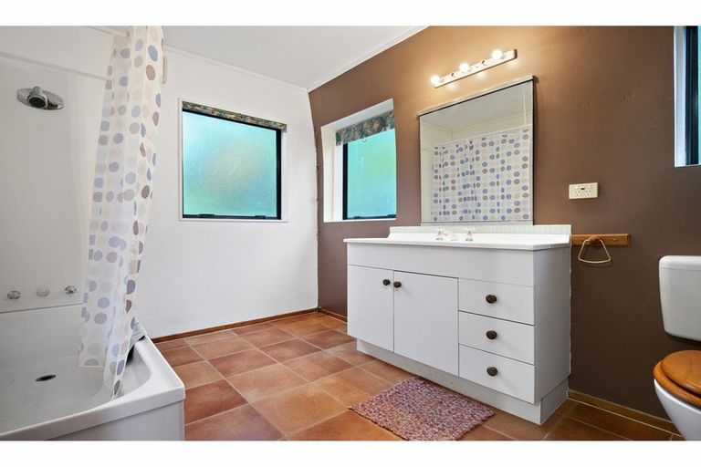 Photo of property in 59 Storey Road, Otaua, Waiuku, 2682