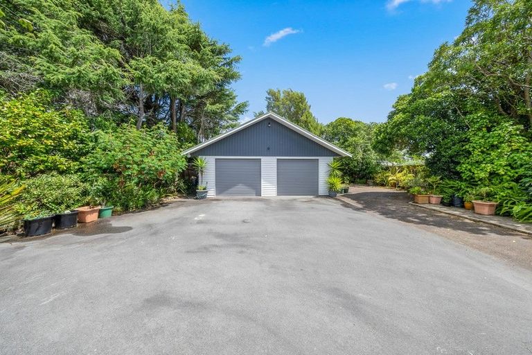 Photo of property in 307 Te Moana Road, Waikanae, 5036
