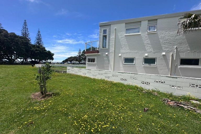 Photo of property in 4/465 Hibiscus Coast Highway, Orewa, 0931