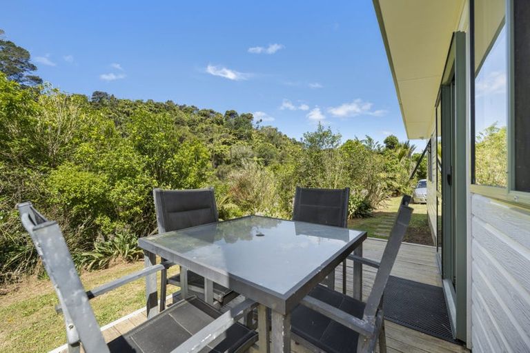 Photo of property in 46 Stoney Creek Drive, Waitakere, Henderson, 0782