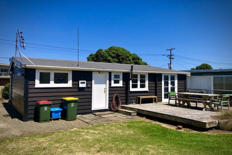 Photo of property in 26 Coleman Avenue, Waverley, 4591